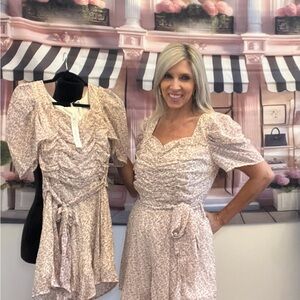 Floral Ruched Puff-Sleeve Dress in Light Pink